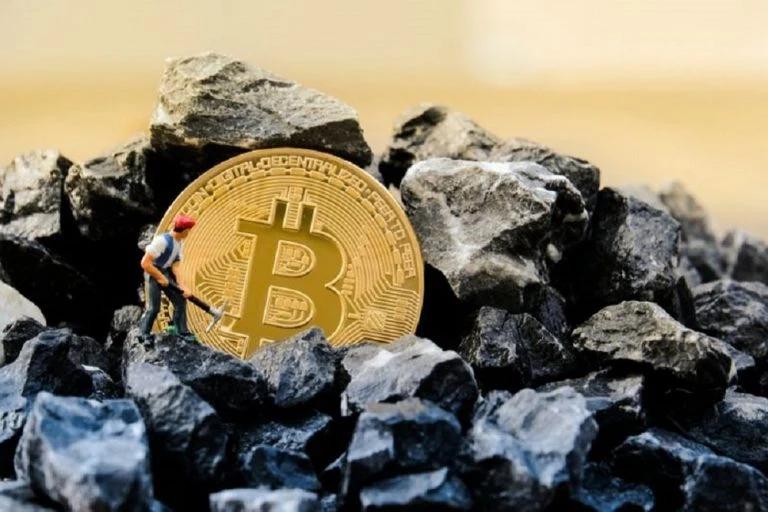 Russian Officials Consider Proposal to Mine Crypto With APG