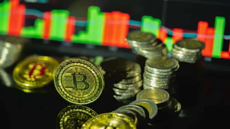 OCC Finalizes GENIUS Act Rules, Drops Stablecoin Rewards
