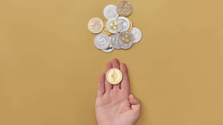 X Sues Bitcoin Influencers for £207,384 in Alleged Revenue
