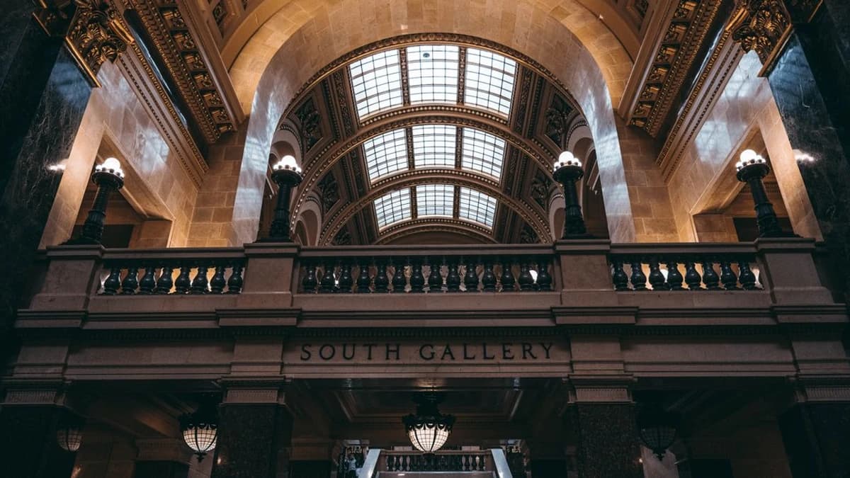 140.214 BTC: U.S. Government Wallet Transfers Funds to Coinbase Prime — What It Means for Traders