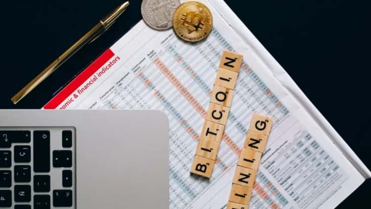 JP Morgan Affirms Need for Base in Global Finance