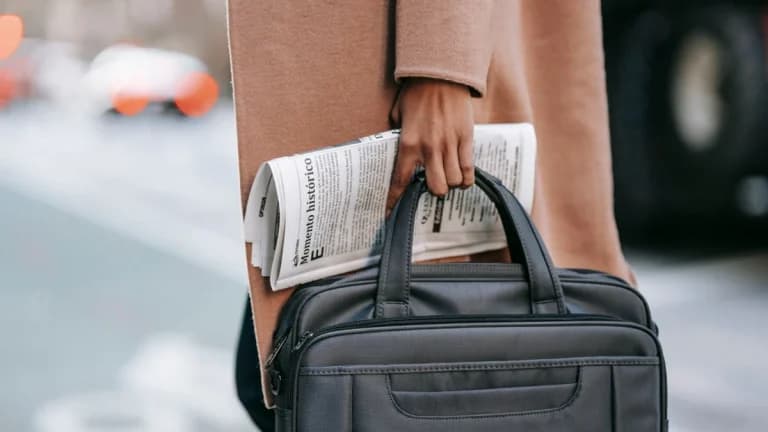 Mochila lanza 24/7 de corretaje para acciones reales de EE.UU. La comida para llevar para Crypto