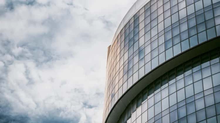 Solana’s Market Dynamics Raise Eyebrows — What’s Ahead for Investors