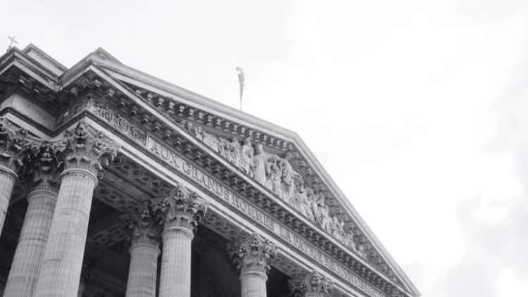 Hester Peirce Provides Clarity on Broker-Dealer Custody Regulations