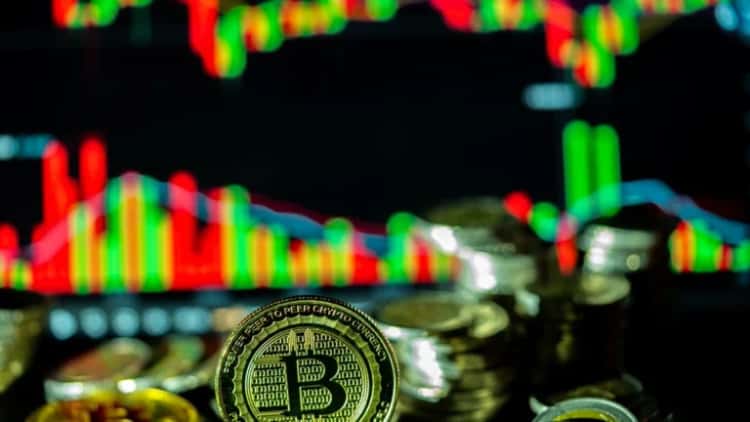 Major Zcash Holder Sells 25,001 ZEC, Realizing $27M Profit