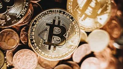 CoinDesk Analyzes AAVE Valuation — Is It Truly Undervalued?