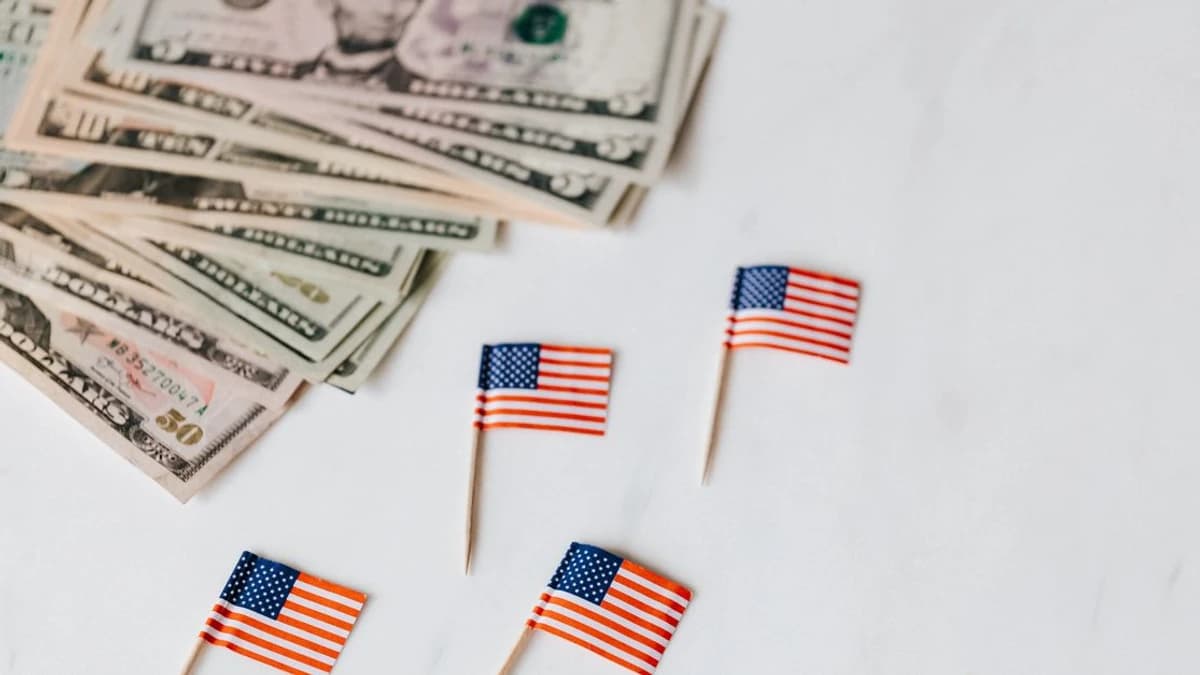 US Spot Ethereum ETF Outflows Reach $4.25B Since October — Market Reaction Ahead