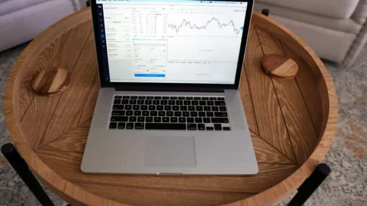 Ethereum Traders Eye Key Support Levels Amidst Mixed Market Signals — Implications for Future Moves