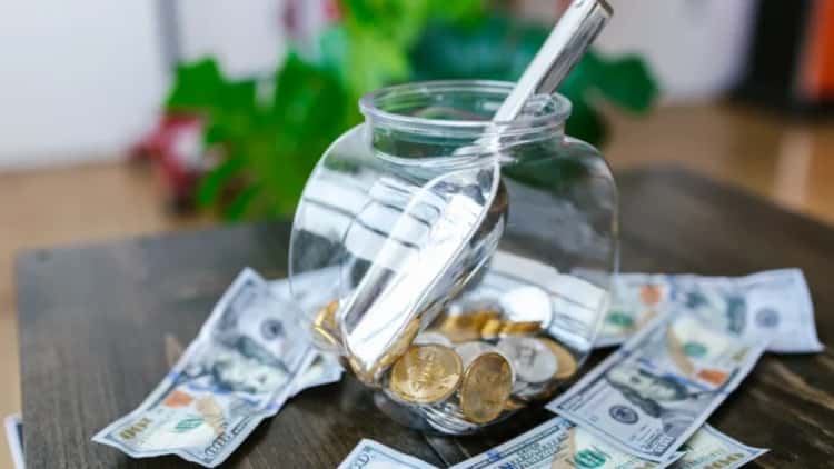 Crypto Volume Shift: Solana Reports 12.6x More Activity