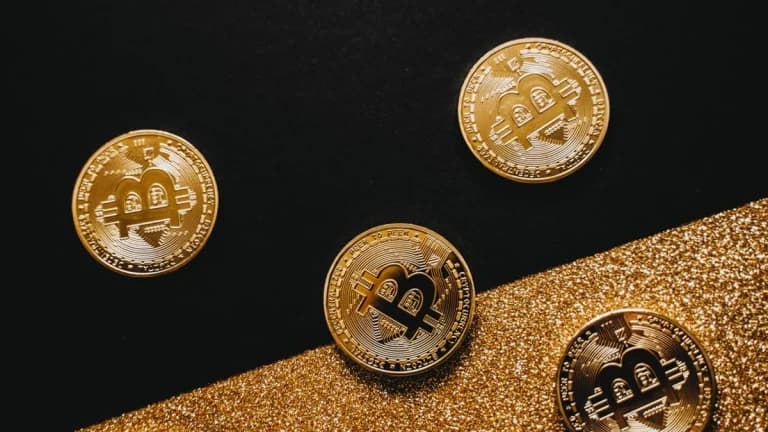 A Critical Moment for Bitcoin — Market Holds Steady at $64K