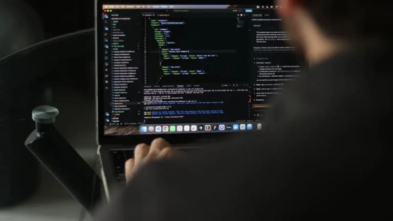 VanEck’s $135M Bitcoin Sale Excluded from $1.25B Monetization Program — What It Means for Investors