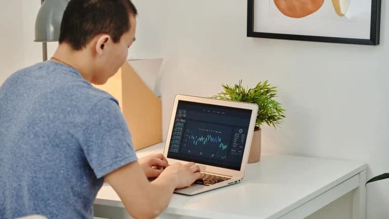 WuBlockchain berichtet, dass US-linked Wallets fast 297 Millionen Dollar an Coinbase Prime übertragen haben Was es für Händler bedeutet