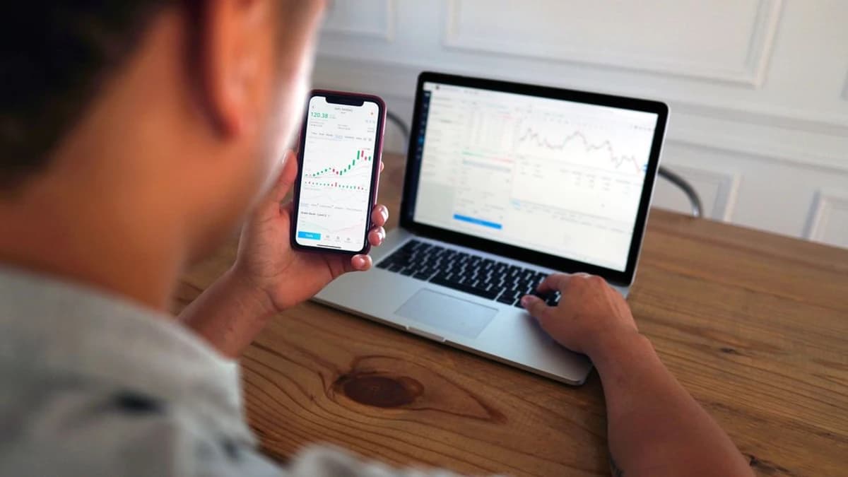 Weekly Insights: No BTC Buying Activity Reported by Lookonchain — What This Means for the Market